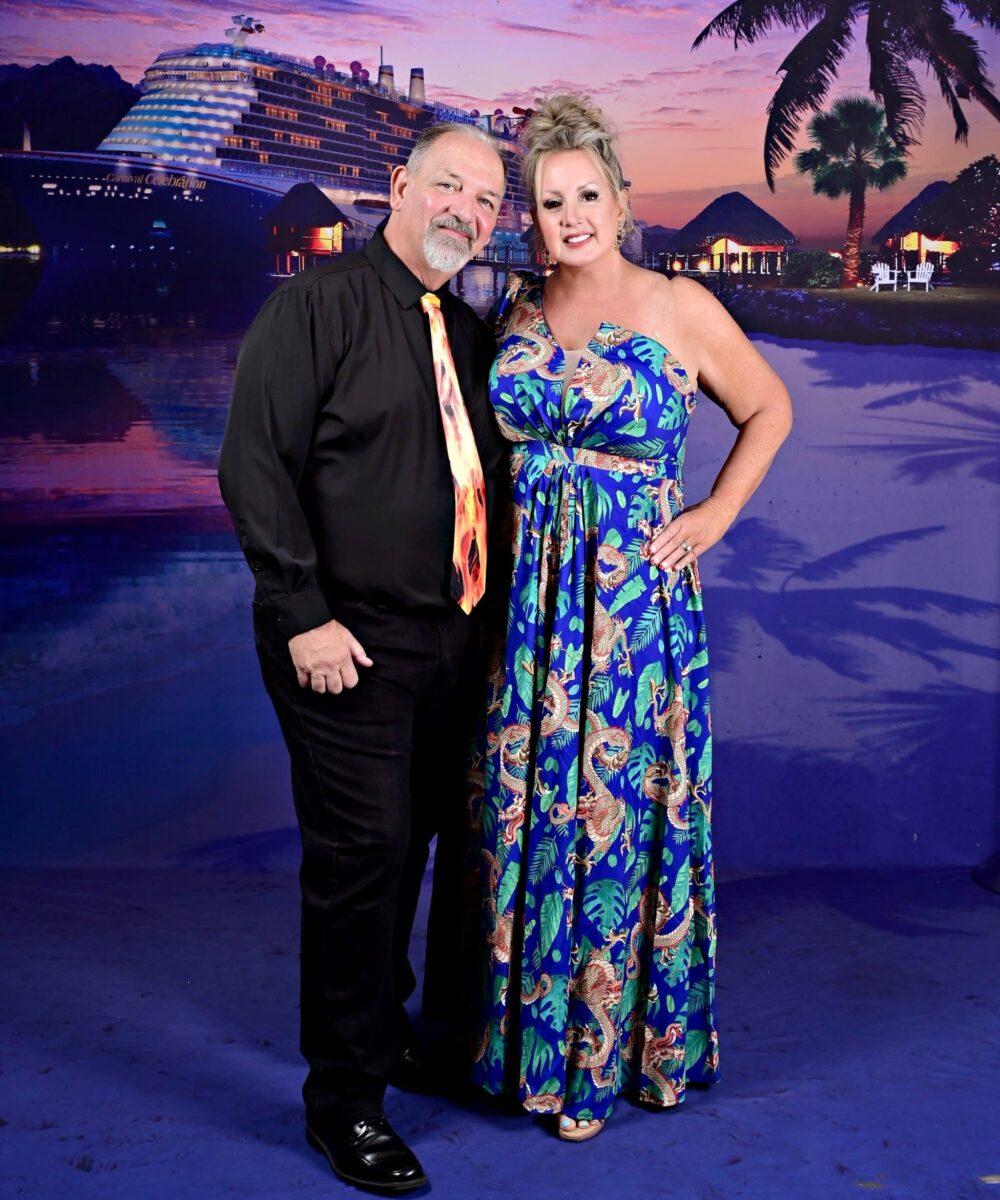 About 4 40640273 scaled