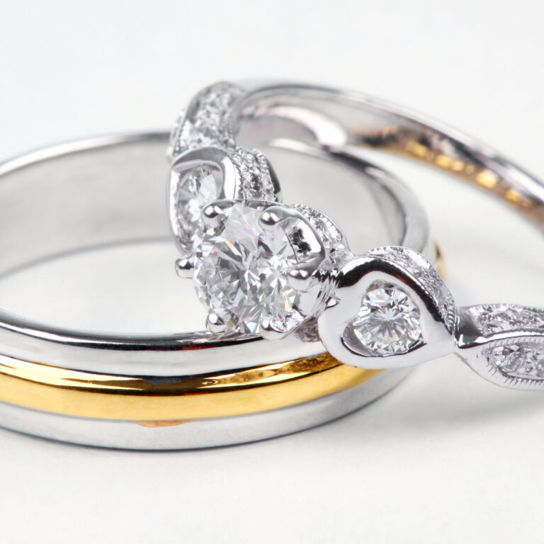 Golden and contemporary diamond ring.