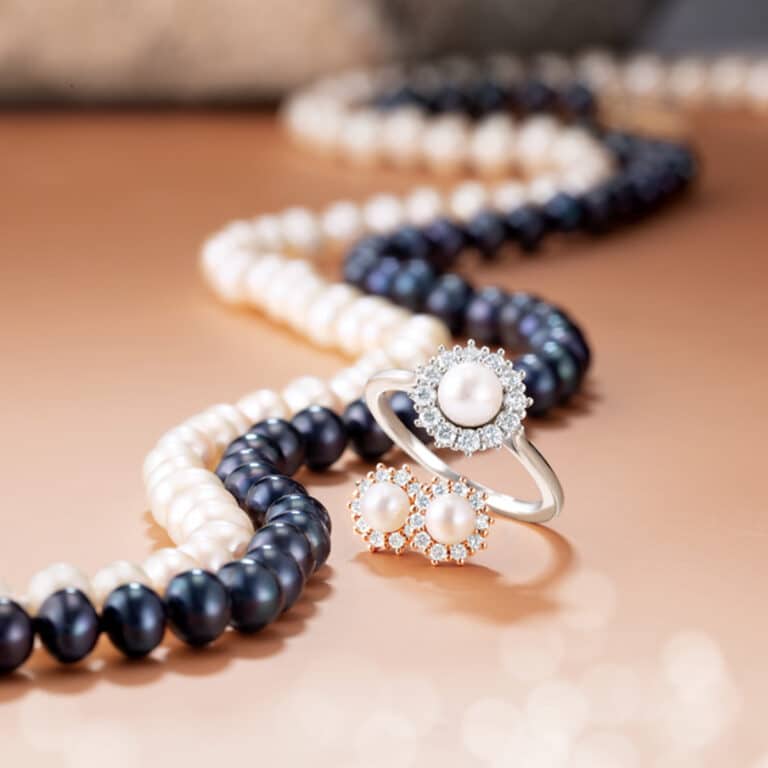 Pearls rings