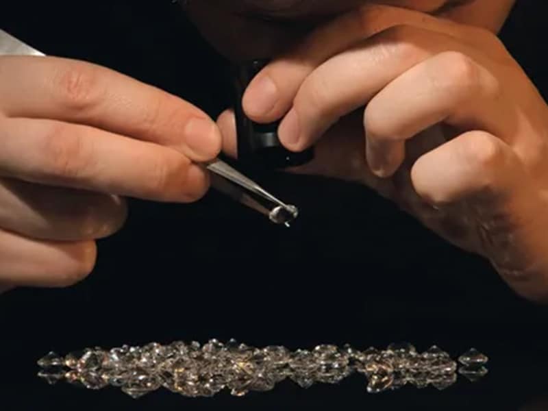 Service 6 appraisal of diamond